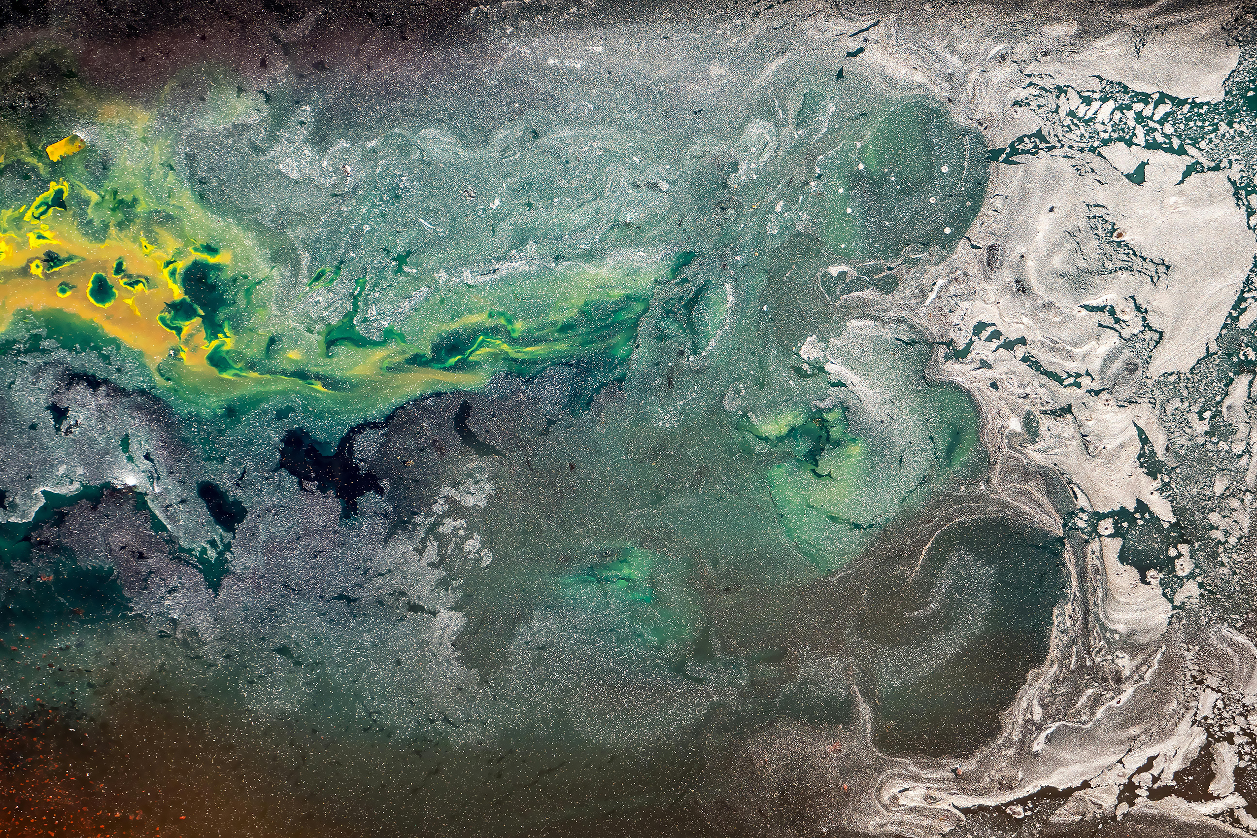 Oceanic Chroma Flow